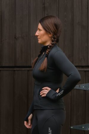 Base Layer – musta